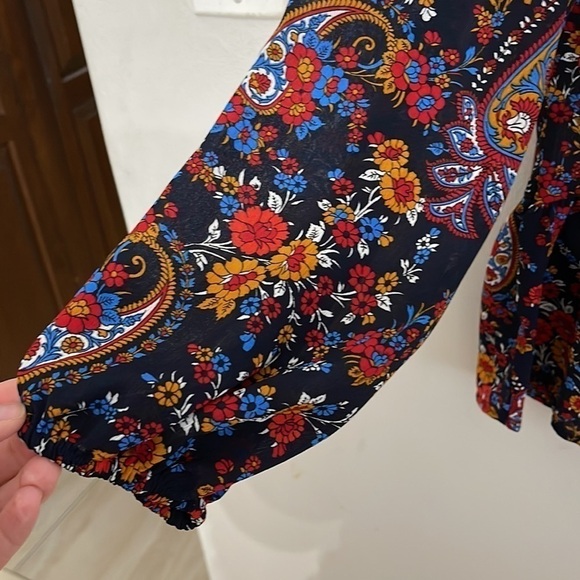 H&M Exaggerated ruffle paisley floral print  long sleeve blouse Size 2 - Picture 5 of 10